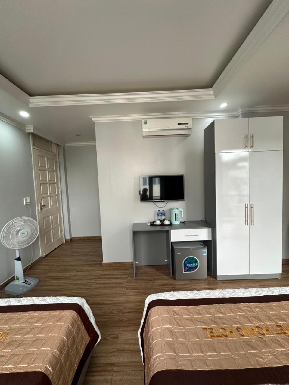 Viet Hoang Hotel Ha Long Exterior photo